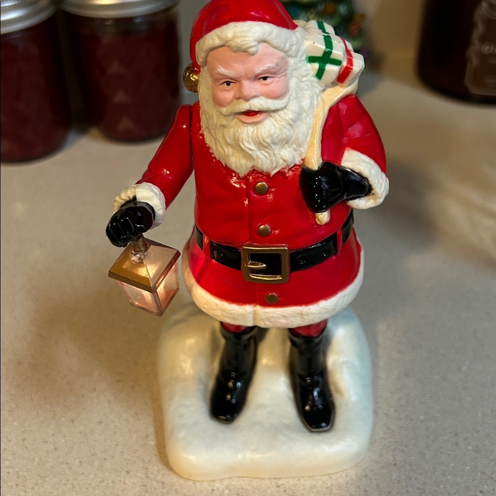 Ador-A-Lite Radiant Santa Christmas Decoration EUC Lantern Lights 1979